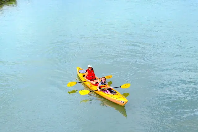 Kayaking and paddleboarding