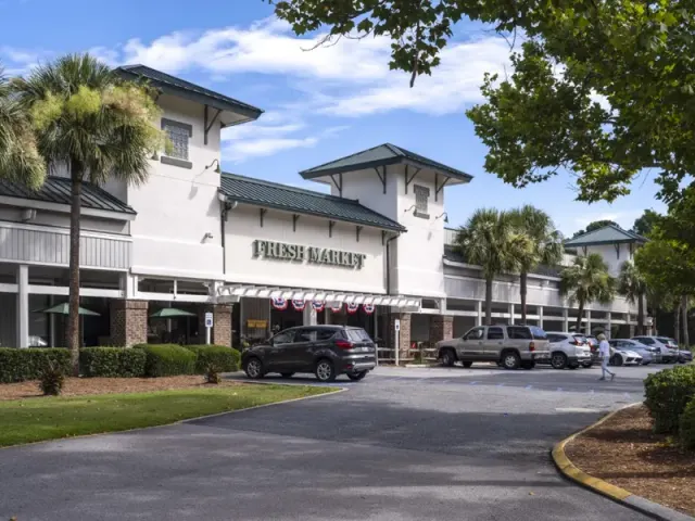 The Fresh Market Shoppes
