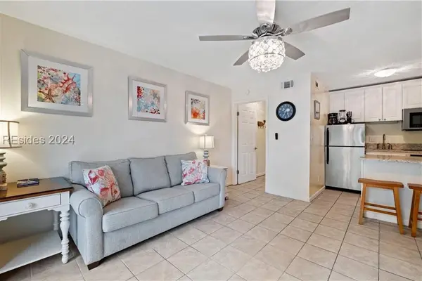 4 N Forest Beach Drive 106, Hilton Head Island: home for sale in The Breakers