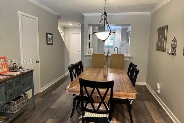 36 Deallyon Avenue 80, Hilton Head Island: home for sale in Springwood Villas