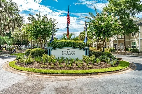 100 Kensington Boulevard 913, Bluffton: condo for sale in Westbury Park