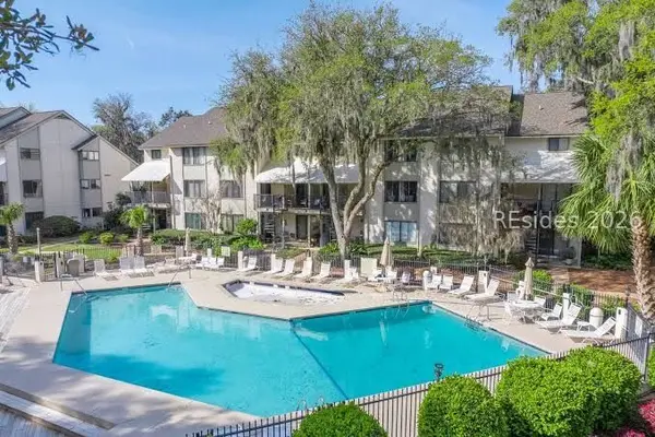 36 Deallyon Avenue 74, Hilton Head Island: home for sale in Springwood Villas