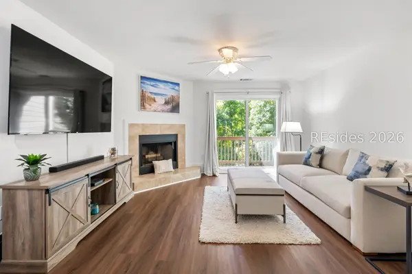 50 Yacht Cove Drive 324, Hilton Head Island: villa or condo for sale in Yacht Cove