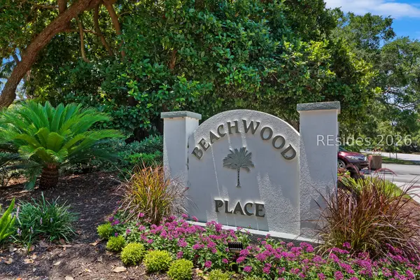 15 S Forest Beach Drive 2G, Hilton Head Island: home for sale in Beachwood Place
