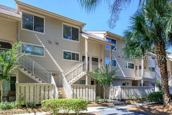 15 Deallyon Avenue 113, Hilton Head Island: home for sale in Courtside Villas