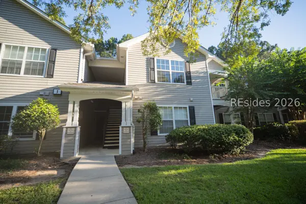 50 Pebble Beach Cove J213, Bluffton: condo for sale in Woodbridge