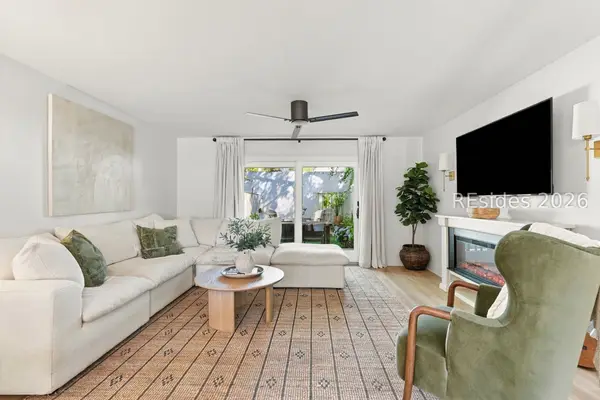 2 William Hilton Parkway 506, Hilton Head Island: villa or condo for sale in Mariners Cove