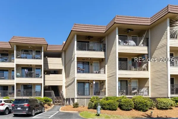 40 Folly Field Road B352, Hilton Head Island: condo for sale in Hilton Head Beach & Tennis